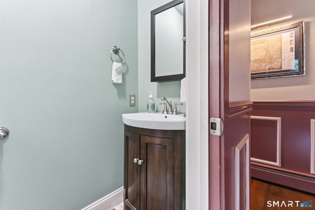 136 Heritage Drive, Glastonbury, CT 06033