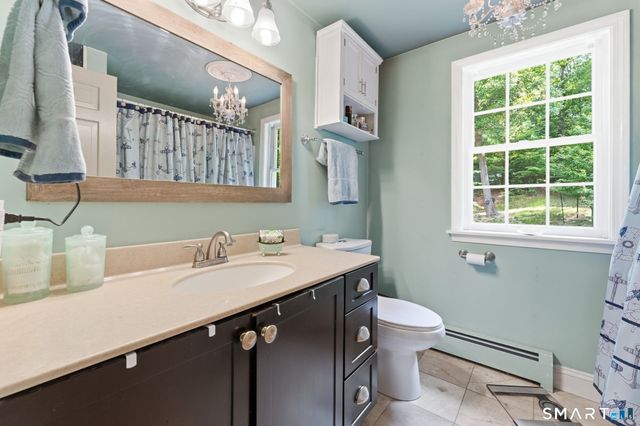 136 Heritage Drive, Glastonbury, CT 06033