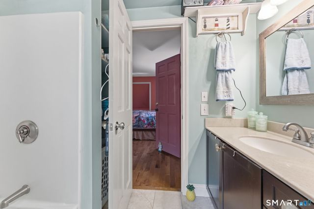 136 Heritage Drive, Glastonbury, CT 06033