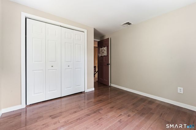 136 Heritage Drive, Glastonbury, CT 06033