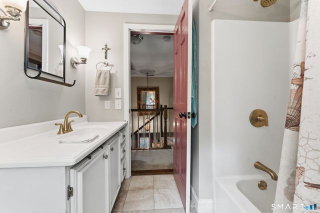 136 Heritage Drive, Glastonbury, CT 06033