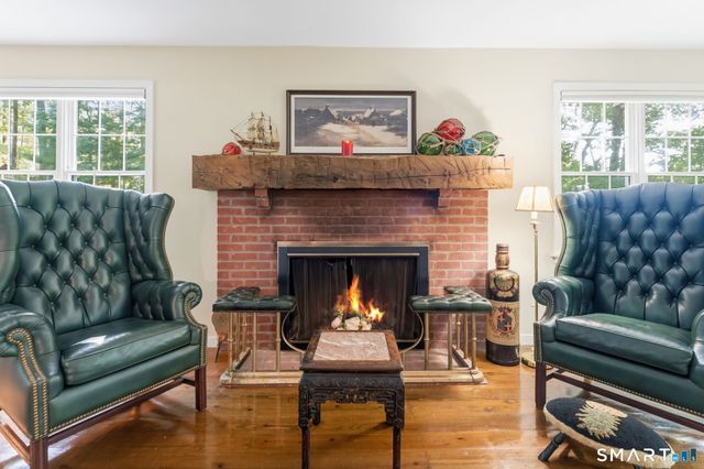 136 Heritage Drive, Glastonbury, CT 06033