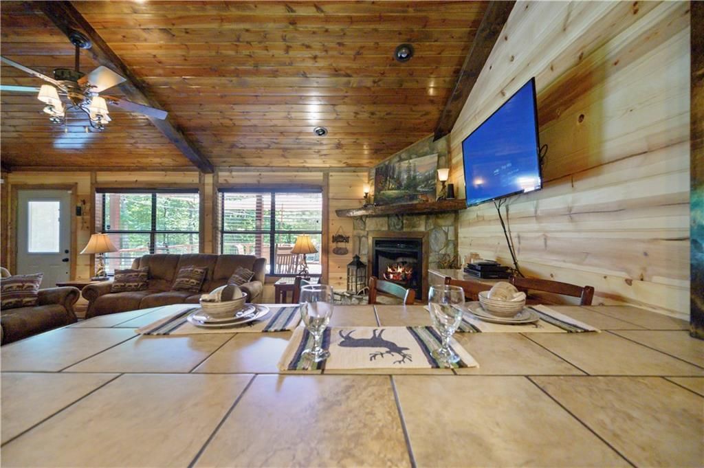 Image 12 of property listing at 871 Riverview Road, Smithville, OK 74957