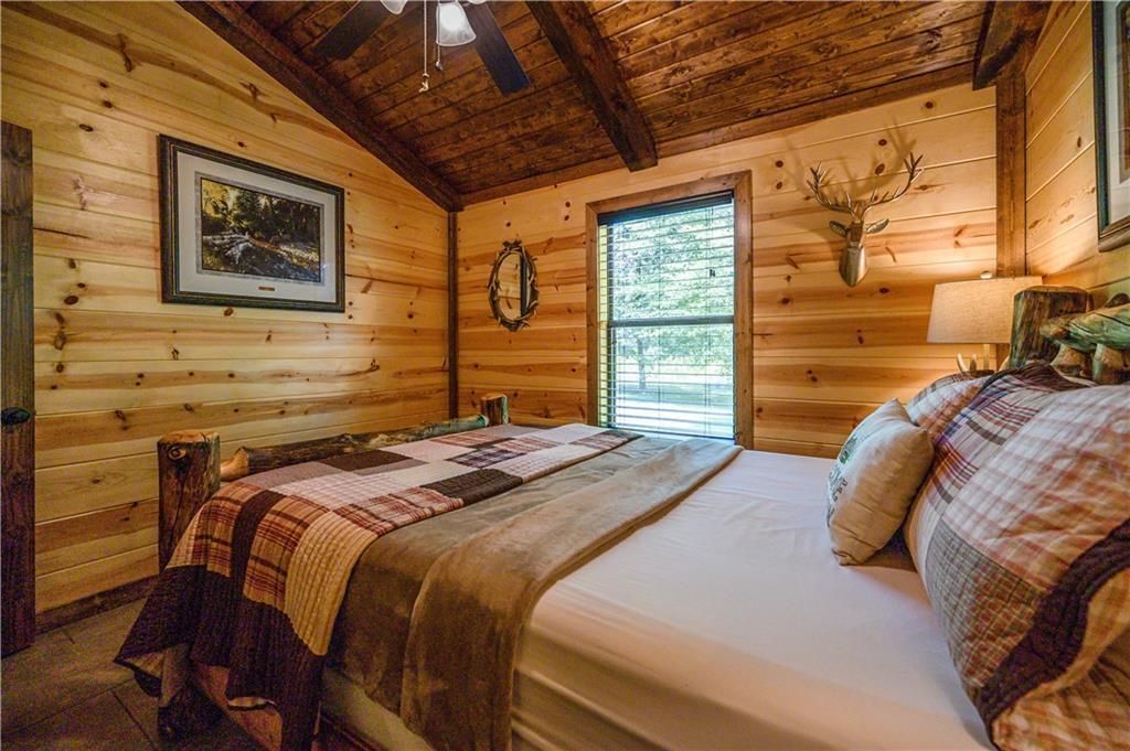 Image 20 of property listing at 871 Riverview Road, Smithville, OK 74957