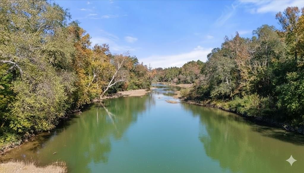 Image 29 of property listing at 871 Riverview Road, Smithville, OK 74957