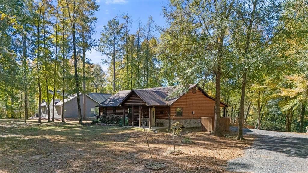 Image 31 of property listing at 871 Riverview Road, Smithville, OK 74957