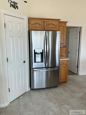 323 N 4200 E, Rigby, ID 83442