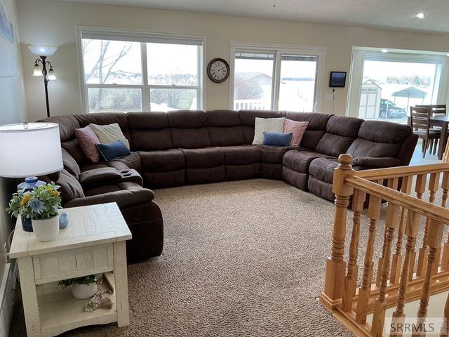 323 N 4200 E, Rigby, ID 83442