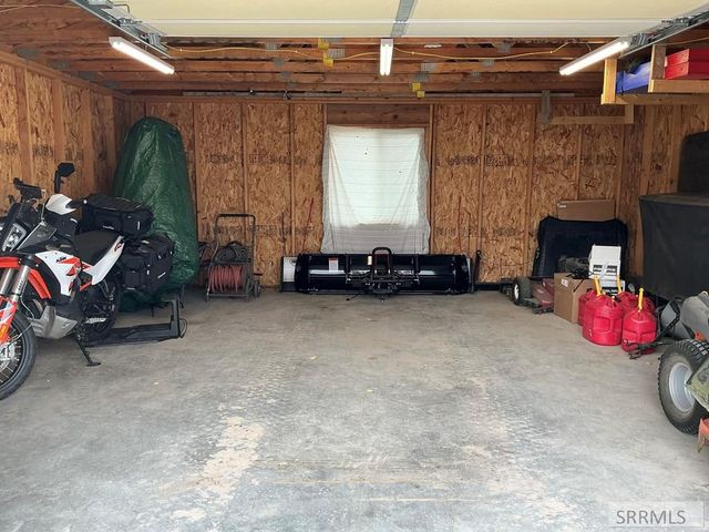 323 N 4200 E, Rigby, ID 83442