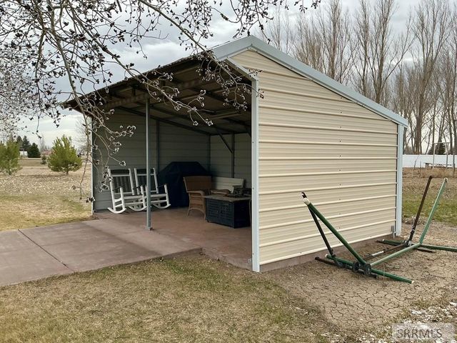 323 N 4200 E, Rigby, ID 83442