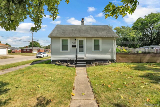 4401 Katherine Street, Dearborn Heights, MI 48125