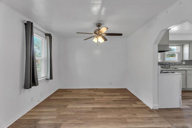 4401 Katherine Street, Dearborn Heights, MI 48125