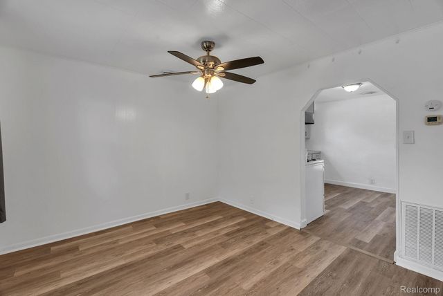 4401 Katherine Street, Dearborn Heights, MI 48125