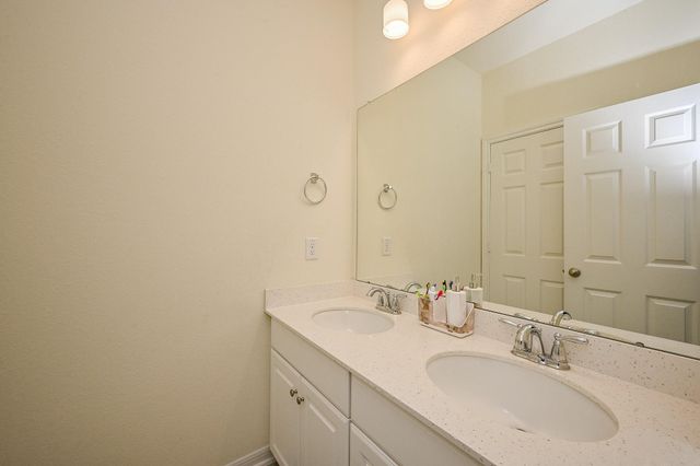 5134 Sapphire Creek Drive, Richmond, TX 77469