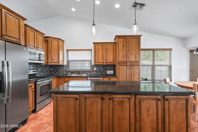2063 E RANCH Court, Gilbert, AZ 85296