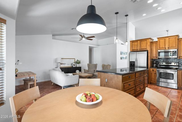 2063 E RANCH Court, Gilbert, AZ 85296