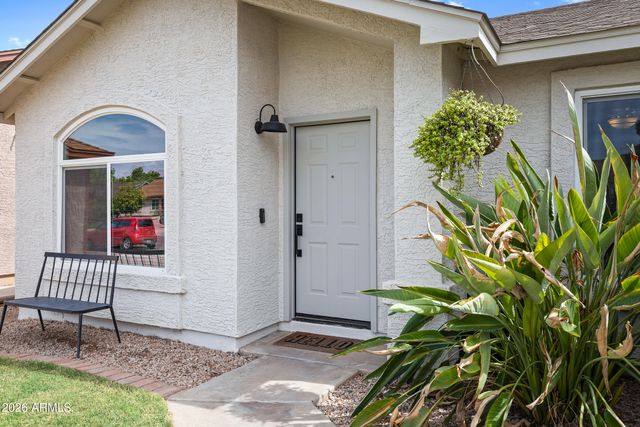 2063 E RANCH Court, Gilbert, AZ 85296