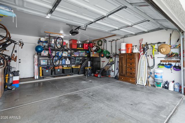 2063 E RANCH Court, Gilbert, AZ 85296