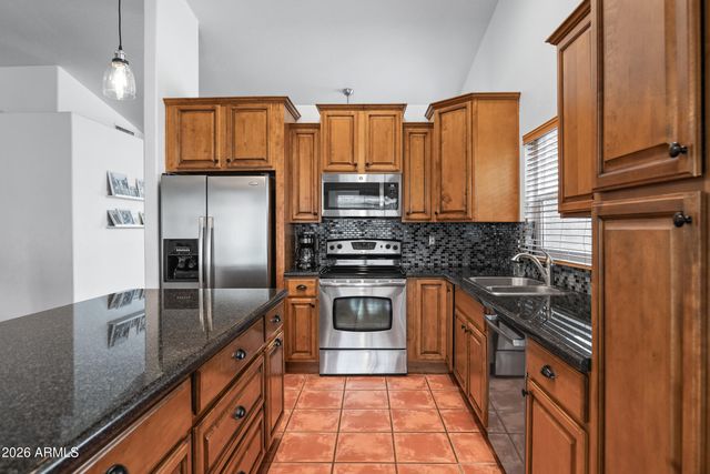2063 E RANCH Court, Gilbert, AZ 85296