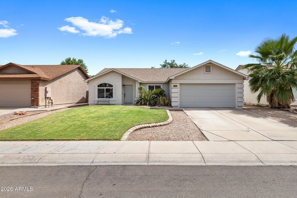 2063 E RANCH Court, Gilbert, AZ 85296 — photo 2