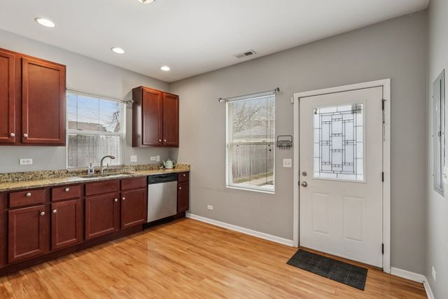 1337 S 49th Avenue, Cicero, IL 60804