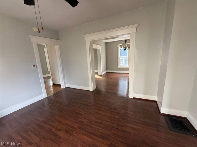 2329 Winfield Way NE, Canton, OH 44705