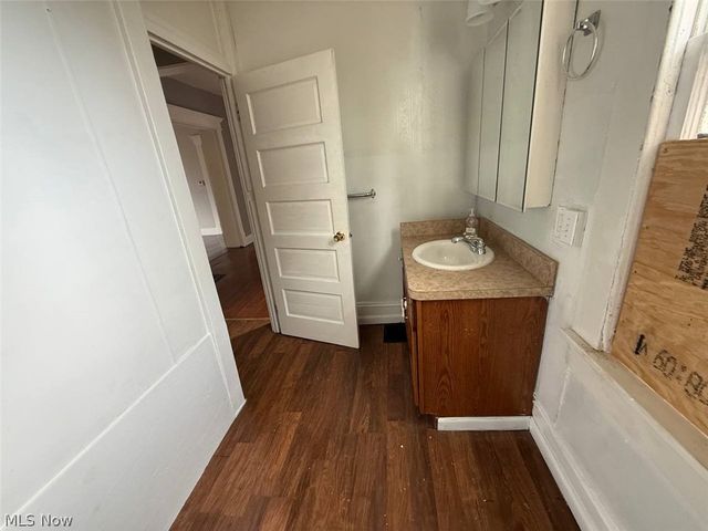 2329 Winfield Way NE, Canton, OH 44705