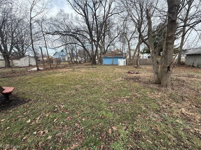 2329 Winfield Way NE, Canton, OH 44705