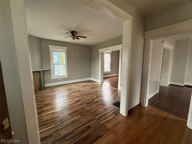 2329 Winfield Way NE, Canton, OH 44705