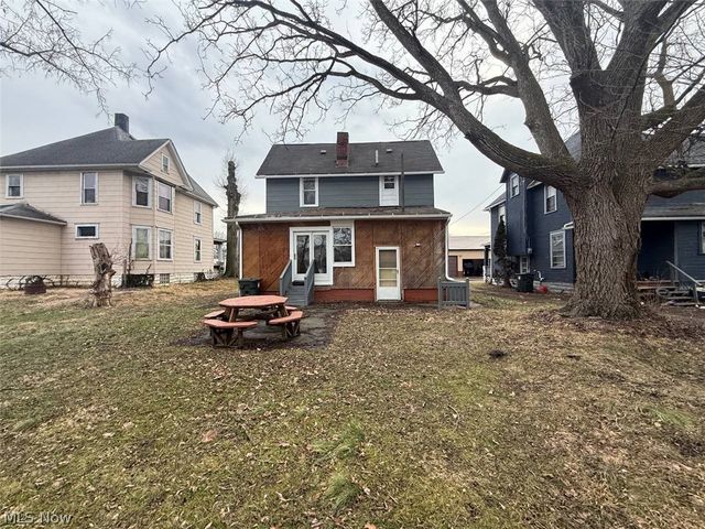 2329 Winfield Way NE, Canton, OH 44705