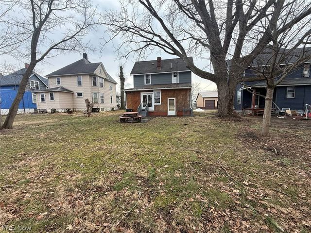 2329 Winfield Way NE, Canton, OH 44705