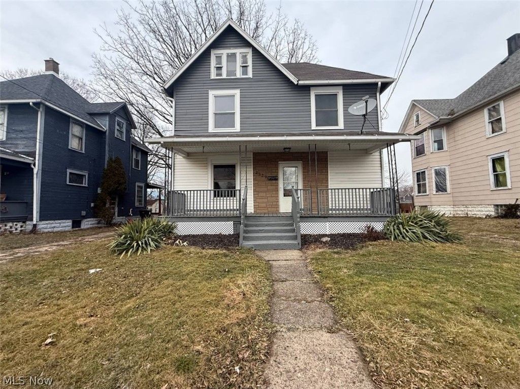 2329 Winfield Way NE, Canton, OH 44705