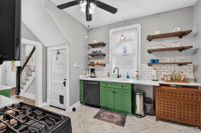 1207 Sunset Avenue, Richmond Heights, MO 63117