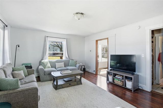 702 5th Avenue, Eau Claire, WI 54703