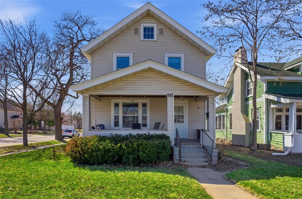 702 5th Avenue, Eau Claire, WI 54703