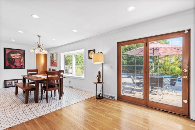 48102 W Mckean Drive, New Buffalo, MI 49117