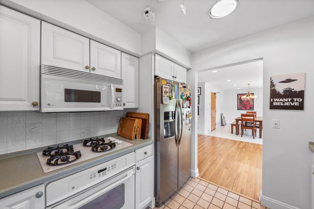 48102 W Mckean Drive, New Buffalo, MI 49117