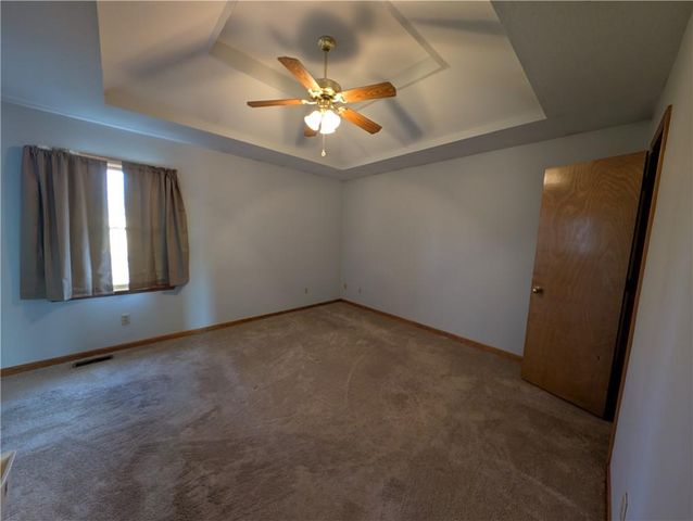 1600 Sunset Drive, Kearney, MO 64060