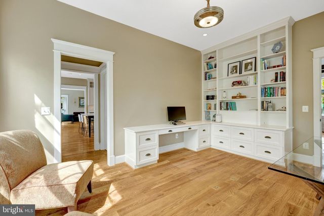 1506 PATHFINDER LN, Mclean, VA 22101