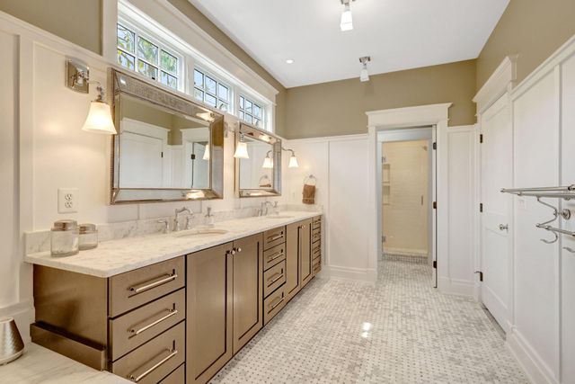1506 PATHFINDER LN, Mclean, VA 22101