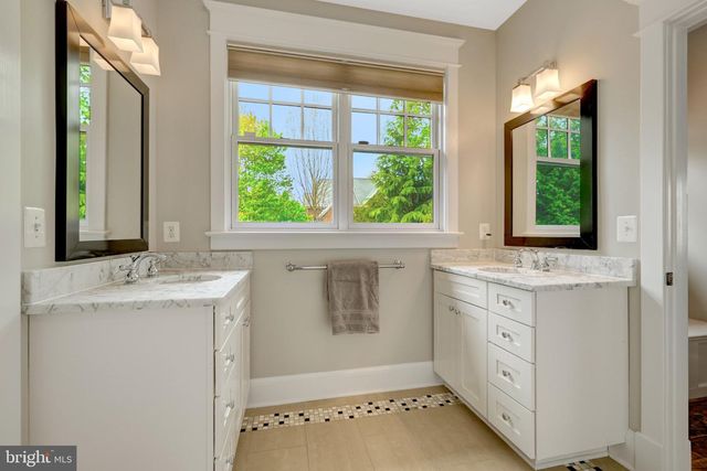 1506 PATHFINDER LN, Mclean, VA 22101