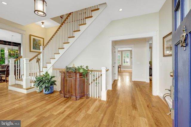 1506 PATHFINDER LN, Mclean, VA 22101