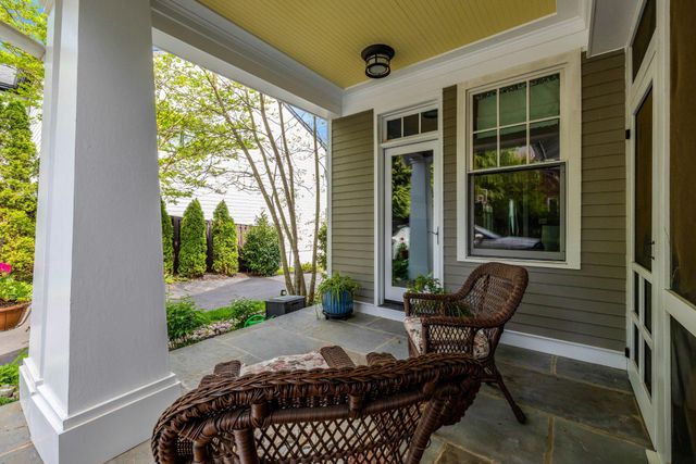 1506 PATHFINDER LN, Mclean, VA 22101
