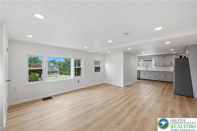 326 Main Street, Stockertown Boro, PA 18083