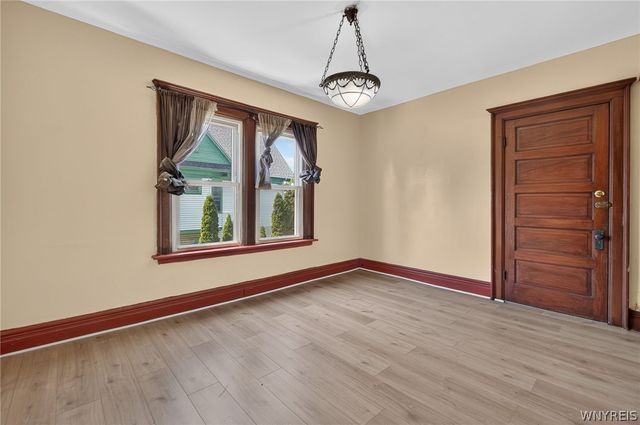 509 Woodlawn Avenue, Buffalo, NY 14208