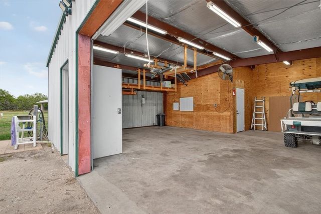 5593 WESTLAKE Dr, Sandia, TX 78383