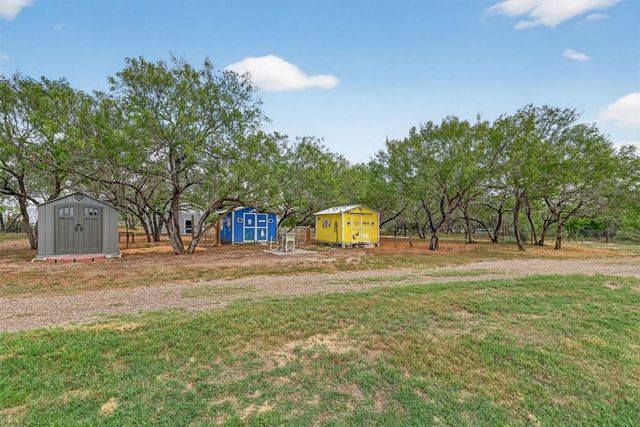 5593 WESTLAKE Dr, Sandia, TX 78383