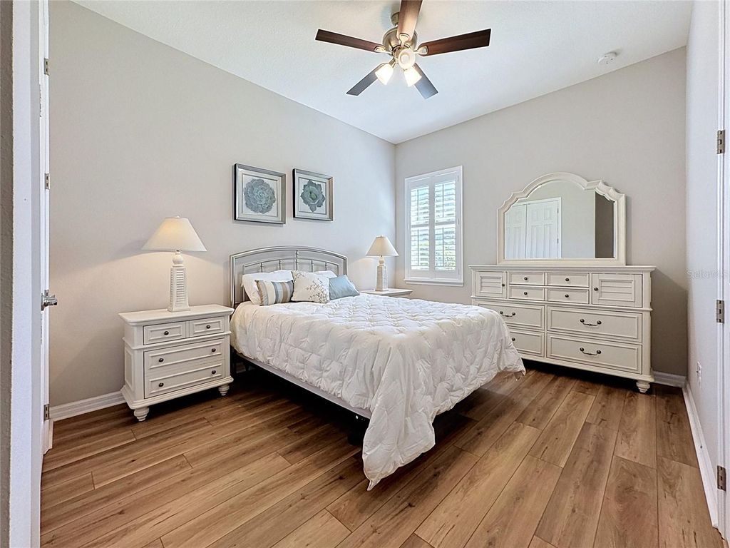 Image 18 of property listing at 16607 2ND AVENUE E, Bradenton, FL 34212