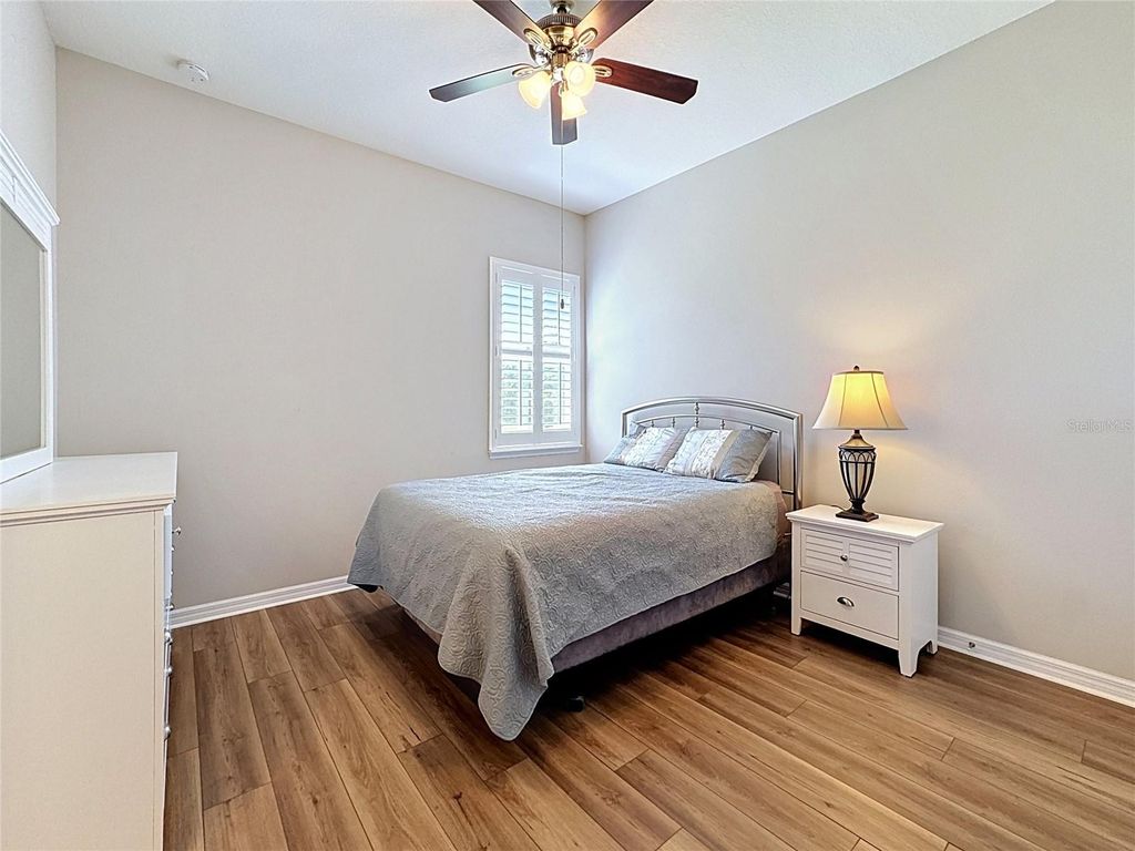 Image 21 of property listing at 16607 2ND AVENUE E, Bradenton, FL 34212