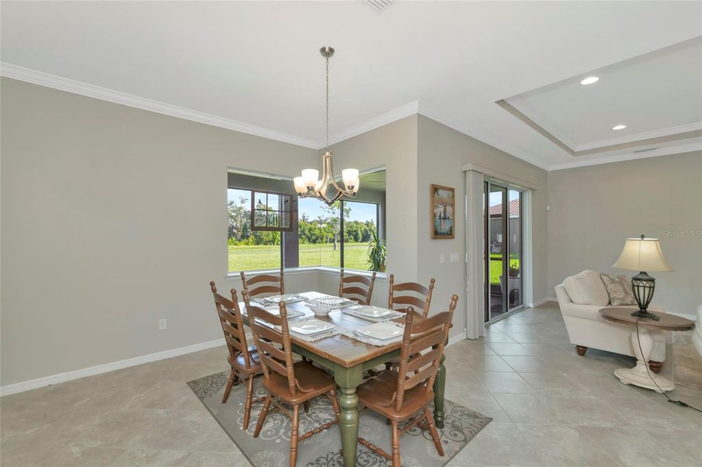 Image 33 of property listing at 16607 2ND AVENUE E, Bradenton, FL 34212
